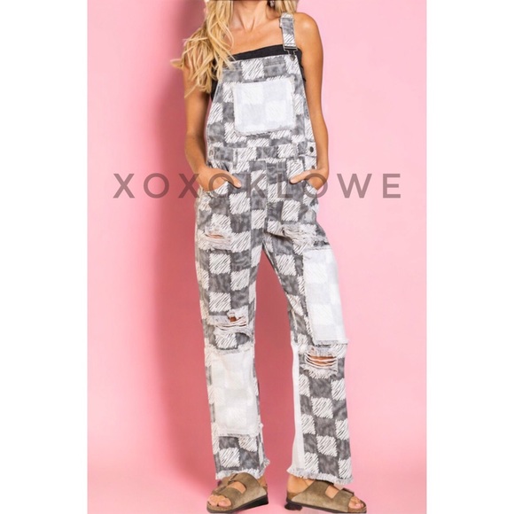 POL Beige & White Checkered Distressed Relaxed Fit Denim Overalls - Picture 15 of 16